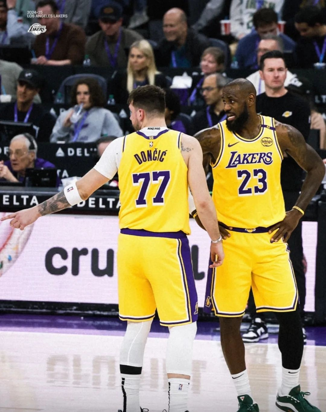 AYX爱游戏中国-湖人队防守崩盘，惨遭对手狂轰猛炸，信息在线.-AYX爱游戏中国